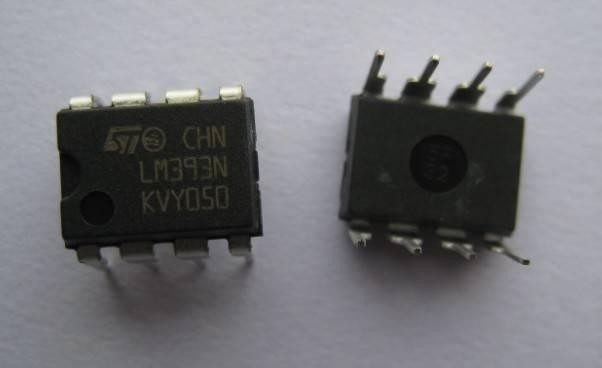 LM393 Dual Comparator
